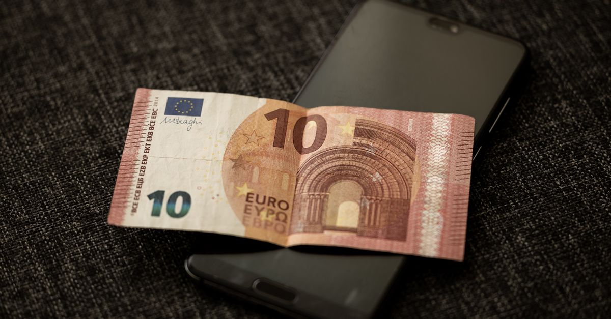 E0-02 · Le smartphone, outil de travail du commerçant