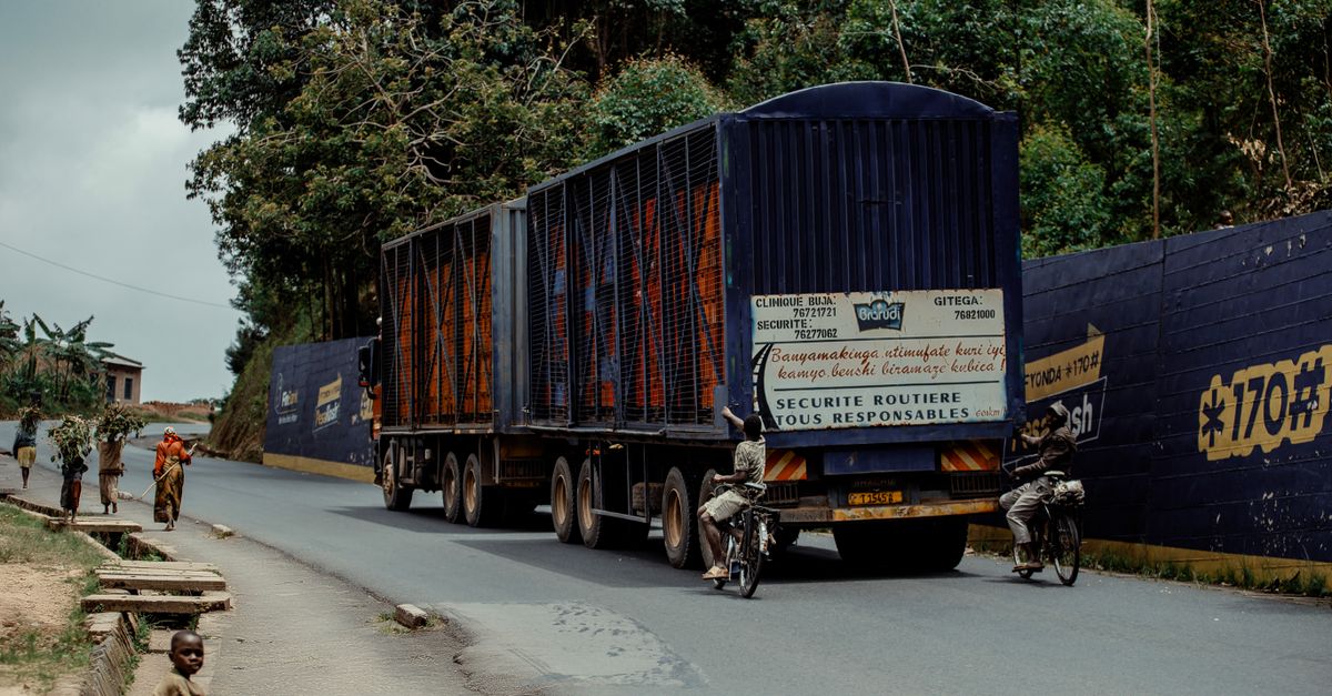 E5-05 · Transport, transit et douane